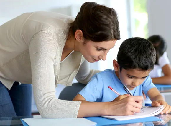 Cours-pour-enfant-dyslexique-ou-hyperactif